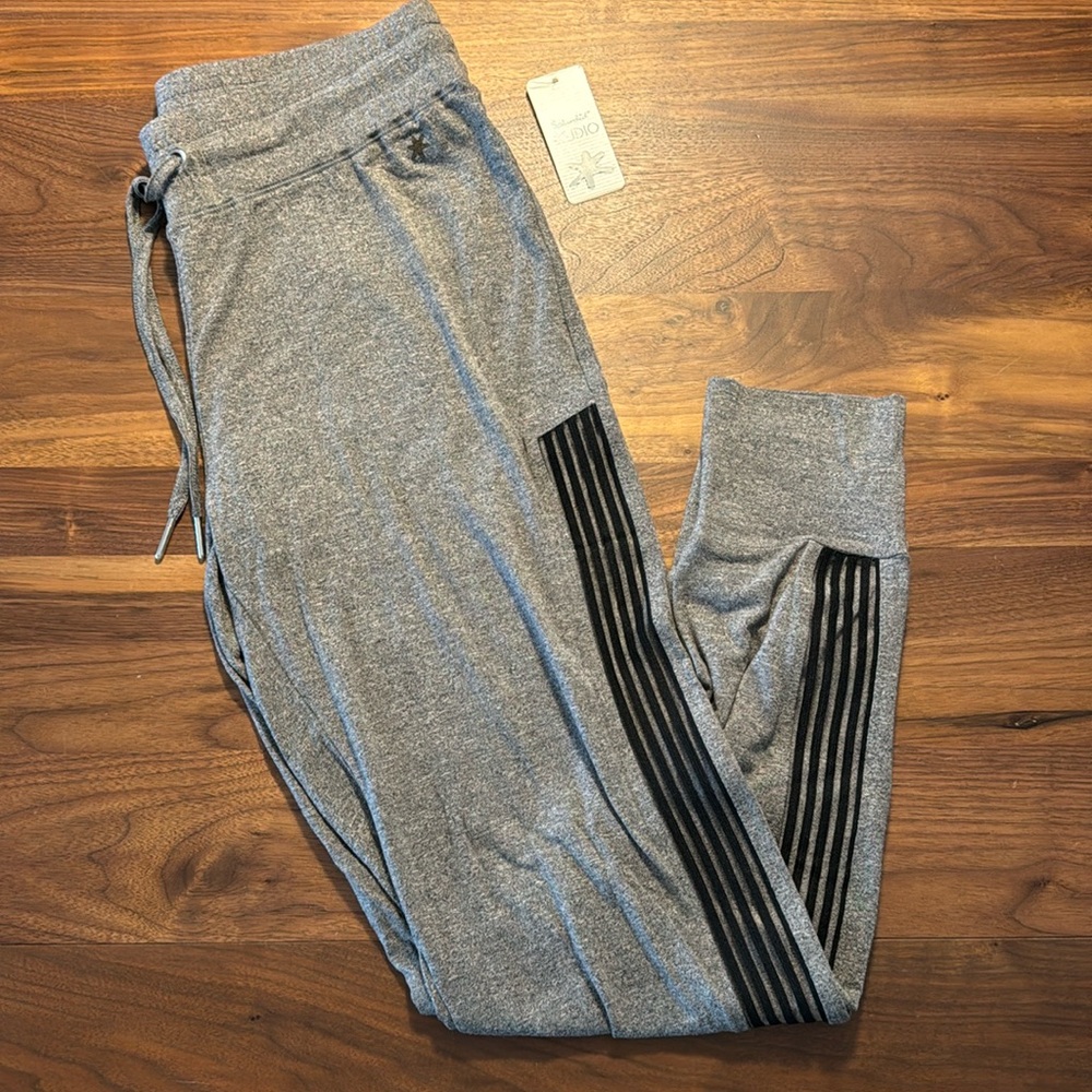 NWT Splendid Studio Peekaboo Joggers, size Medium
